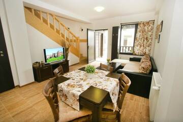 Фото номера Апартаменты - Двухуровневые Курортные отели Hotel Bukor Shtepi Magnolia г. Mandrica 101