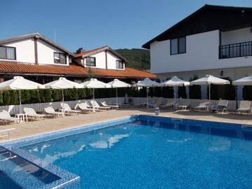 Фото номера Апартаменты - Двухуровневые Курортные отели Hotel Bukor Shtepi Magnolia г. Mandrica 60