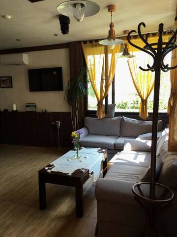 Фото номера Апартаменты - Двухуровневые Курортные отели Hotel Bukor Shtepi Magnolia г. Mandrica 34