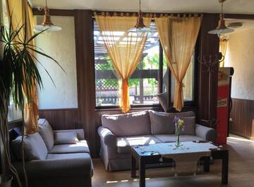 Фото номера Апартаменты - Двухуровневые Курортные отели Hotel Bukor Shtepi Magnolia г. Mandrica 32