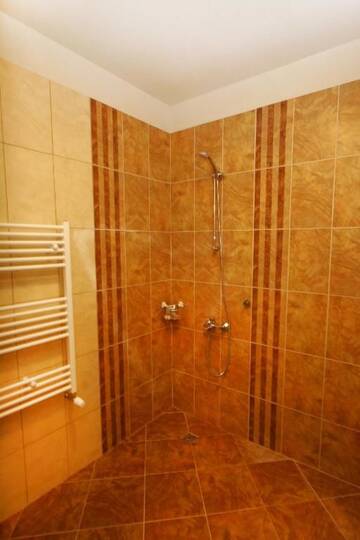Фото номера Апартаменты - Двухуровневые Курортные отели Hotel Bukor Shtepi Magnolia г. Mandrica 98